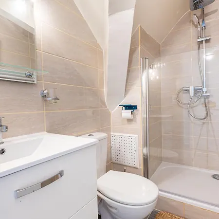 Guestready - Top-floor With Roof Views Apartment