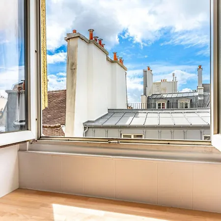 Guestready - Top-floor With Roof Views Apartment *